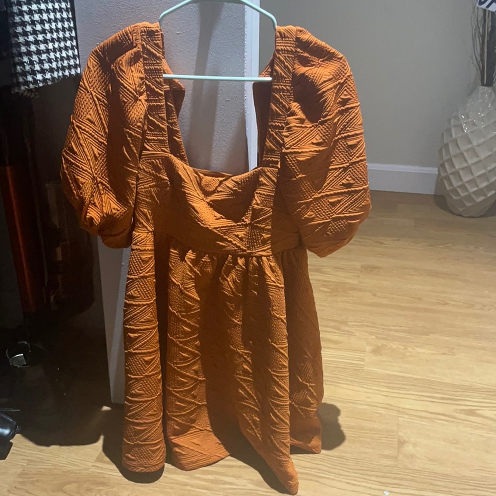 Violet mini dress in Brandy